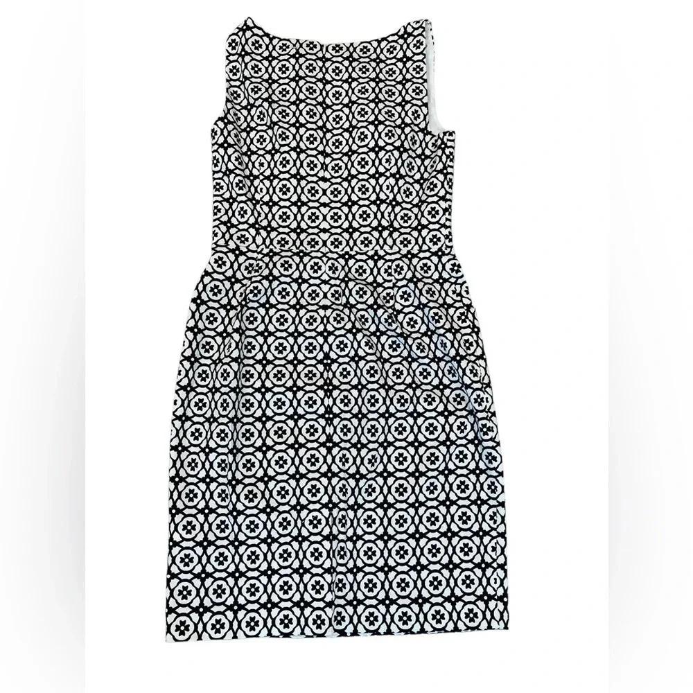 Chaps
Black/ white dress
Size 10
Pit to pit 18”
Length 39” - Picture 2 of 4